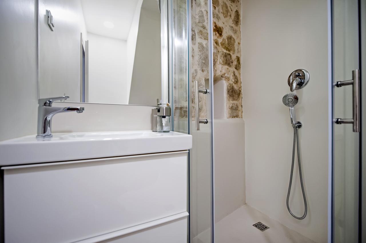 Luna Rooms And Studios Rovinj Extérieur photo