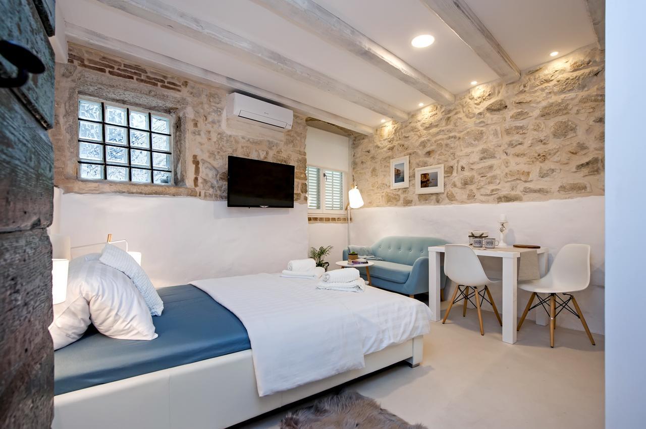 Luna Rooms And Studios Rovinj Extérieur photo