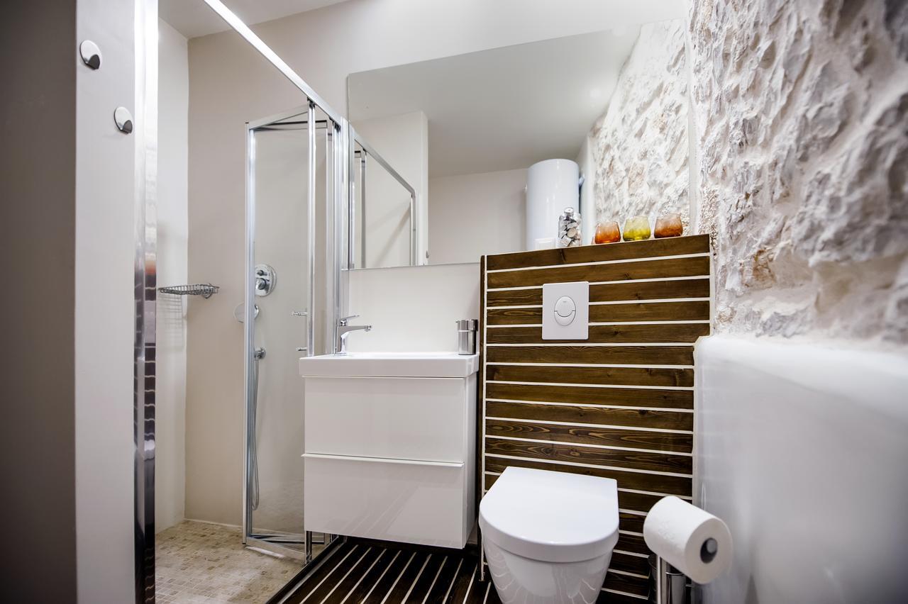 Luna Rooms And Studios Rovinj Extérieur photo