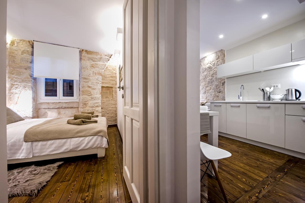 Luna Rooms And Studios Rovinj Extérieur photo