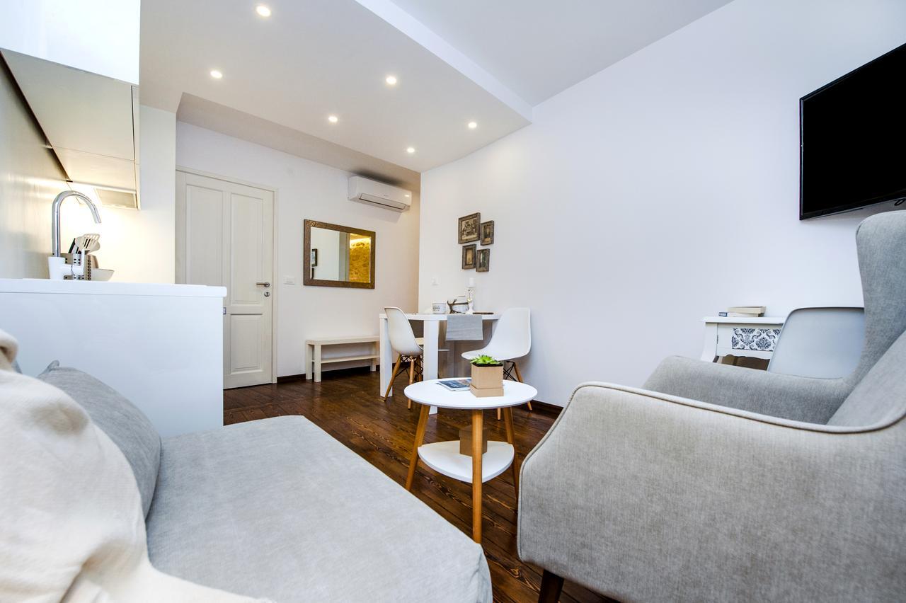 Luna Rooms And Studios Rovinj Extérieur photo
