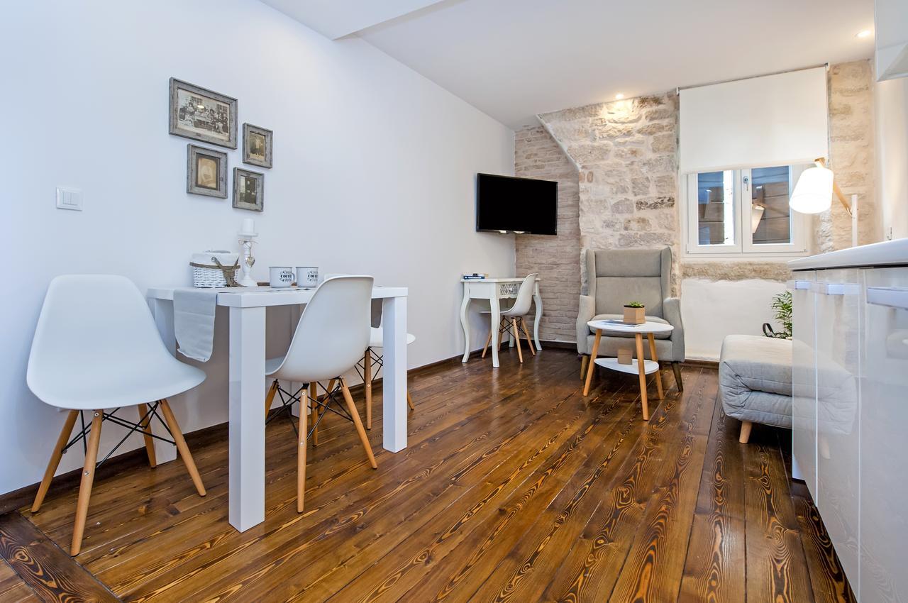Luna Rooms And Studios Rovinj Extérieur photo