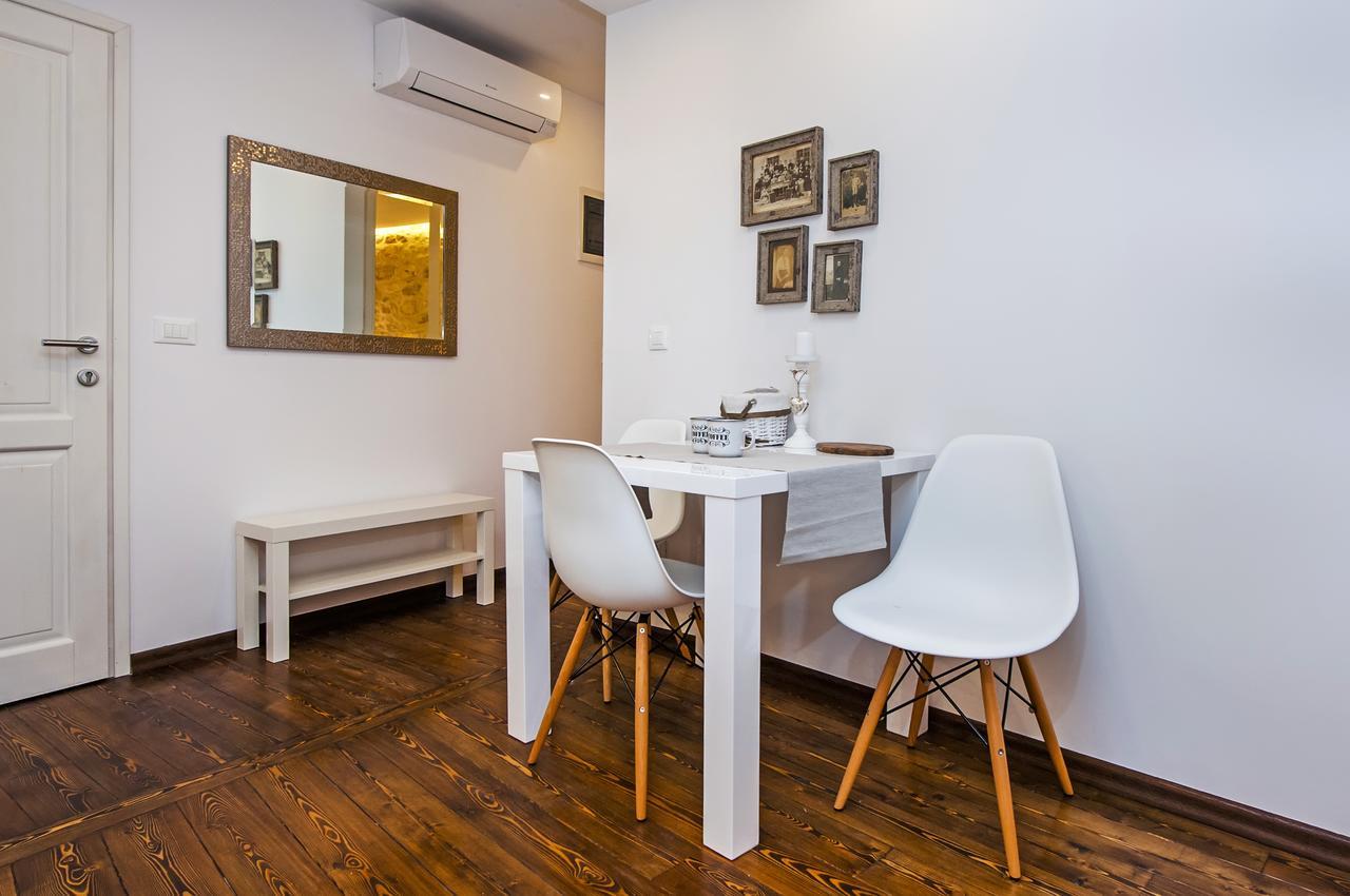 Luna Rooms And Studios Rovinj Extérieur photo