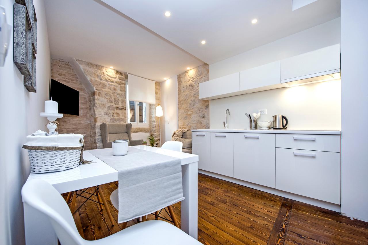 Luna Rooms And Studios Rovinj Extérieur photo